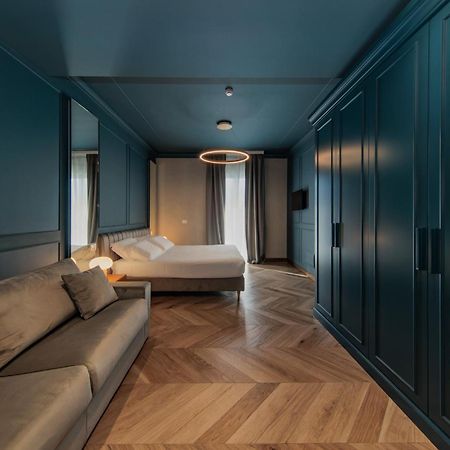 Ophelia Hotel Cazzago San Martino Екстер'єр фото