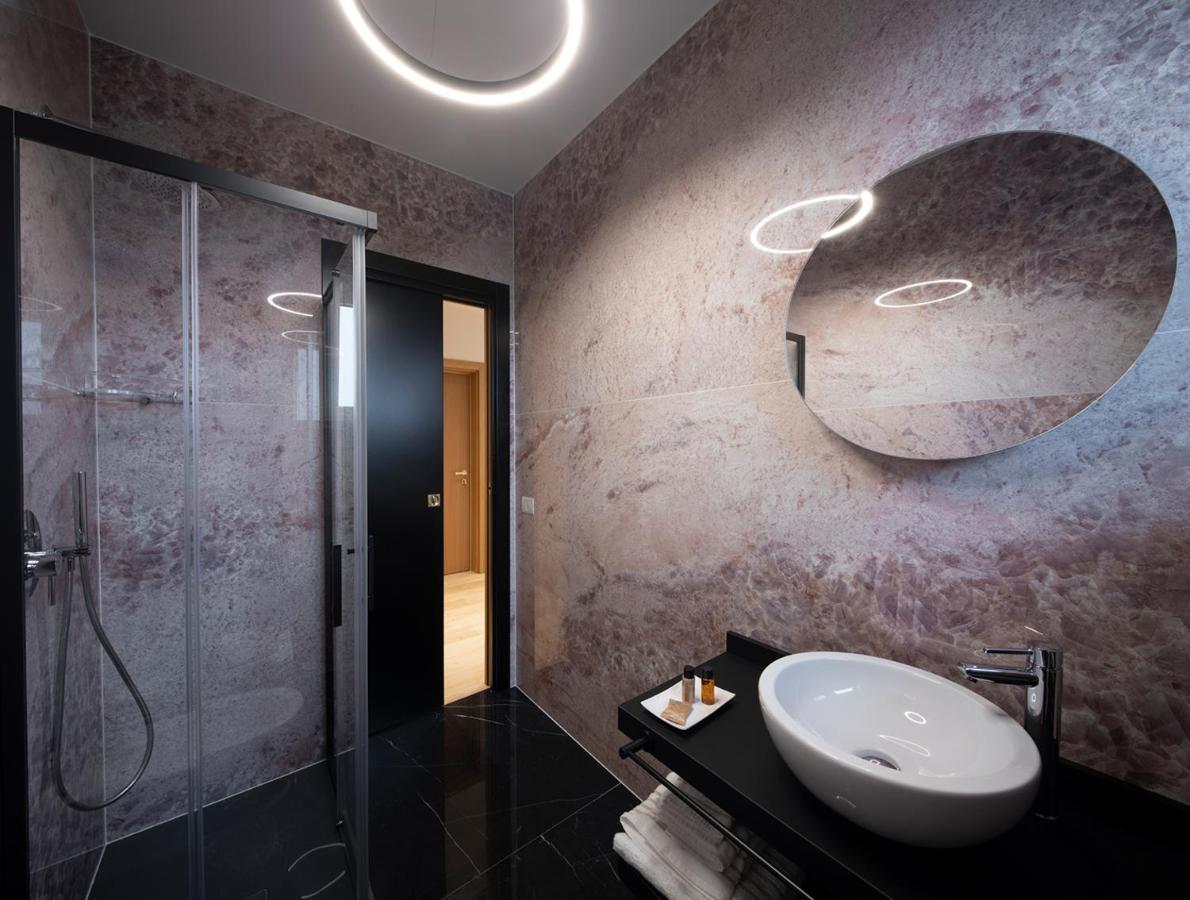 Ophelia Hotel Cazzago San Martino Екстер'єр фото