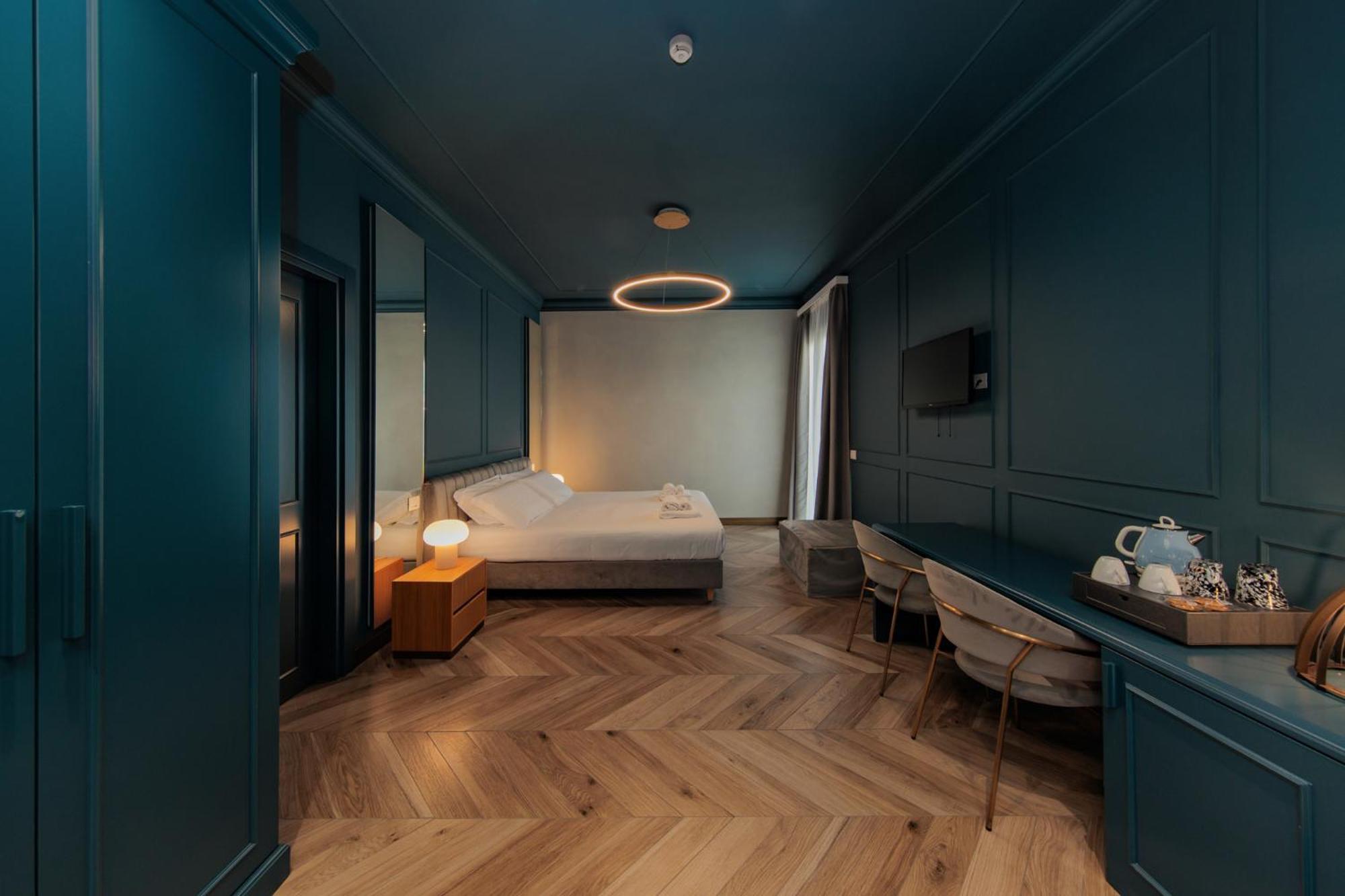 Ophelia Hotel Cazzago San Martino Екстер'єр фото